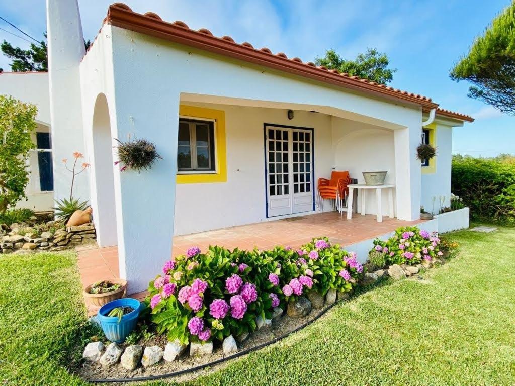 Sondela Self Catering São Martinho do Porto Exterior foto